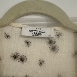 Carly Jean Los Angeles Cream Floral Kimono